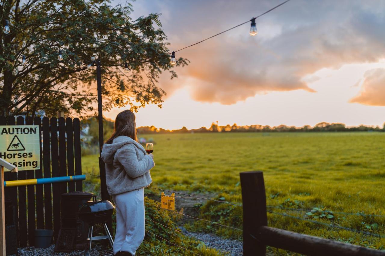 Hotel The Horrrsebox Tinyhouse Glamping Garadice Esterno foto